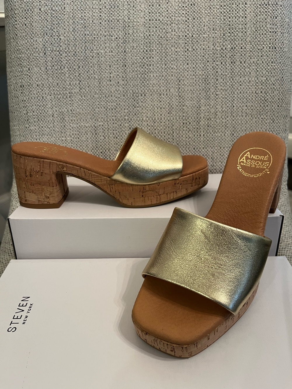 Andre Assous Cypress Gold Leather Cork Heels Slide Sandals Sz 38 7.5 Spain